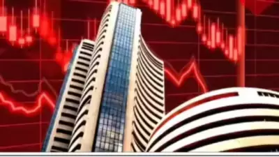 FIIs Pull Rs 2 Lakh Crore from Indian Stocks in 2025: IT, FMCG Worst Hit