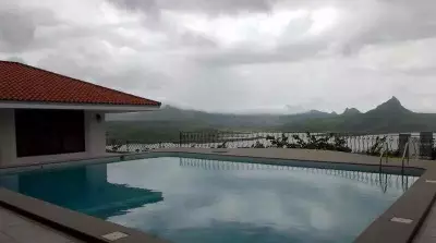 Pune Couples Ditch Goa Flights, Opt for Nearby Staycations This New Year