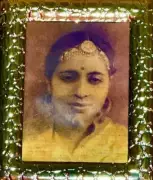 Amitabh Bachchan Remembers Mother Teji on 18th Death Anniversary