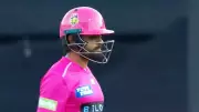 BBL 2025-26: Adelaide Strikers Clinch Thriller vs Sydney Sixers, Overton Stars