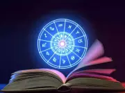 Daily Career Horoscope for 25 Dec 2025: Zodiac Tips for Work & Finance