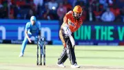 De Kock's 77 Powers Sunrisers to Top of SA20 Table with 48-Run Win