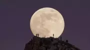 December 2025 Cold Supermoon: A Spectacular High-Flying Lunar Display