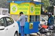 Delhi Petrol Dealers Flag Legal, Tech Hurdles in 'No PUC, No Fuel' Rule