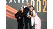 Gen Z Duo Ayesha & Yamuna Hasan Win Best Gen Z Award 2025 in Dubai