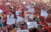 Hubballi: Anganwadi & Midday Meal Workers Launch Indefinite Protest at Pralhad Joshi's Office