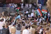 Hubballi Congress Protest: March to BJP Office After SC's National Herald Case Move