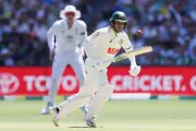 Khawaja's Unbeaten 41 Steadies Australia After Early Wickets in Adelaide Ashes Test