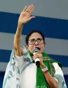 Mamata Launches 'May I Help You' Camps to Protect Voters in Bengal