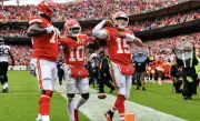 Patrick Mahomes Sends Prayers After Tyreek Hill's Shocking Injury on Monday Night