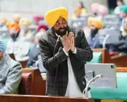 Punjab Assembly Ruckus: Congress MLA Sukhpal Khaira Escorted Out After Disrupting CM Mann
