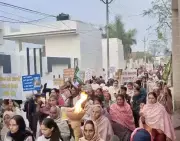 Punjab Teachers' Candle March Demands Rs 2 Crore Compensation for Deceased Couple