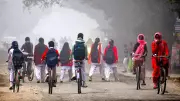 Uttar Pradesh Shuts All Schools Until Jan 1 Amid Severe Cold and Dense Fog
