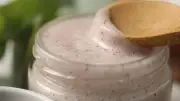 Winter Skin Care: How to Make a Gentle Hydrating Body Scrub at Home