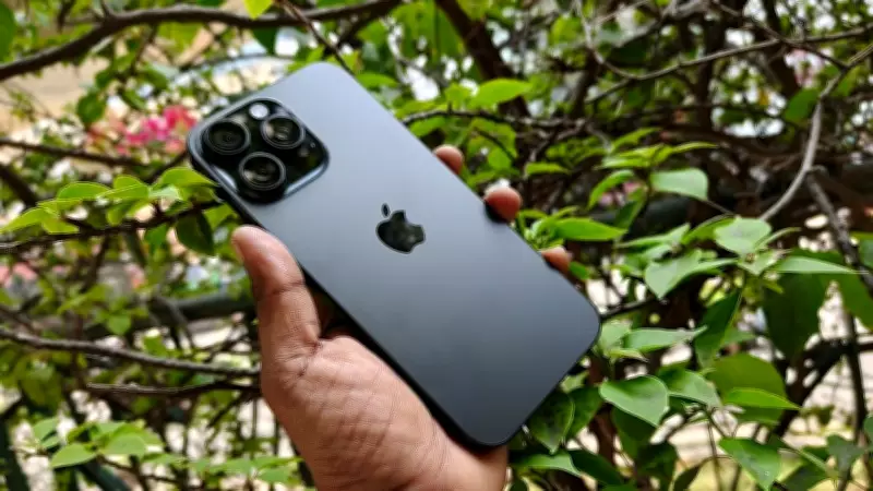 Apple Reportedly Shifts 2026 iPhone Strategy, Prioritizing Premium Models Amid Memory Shortage