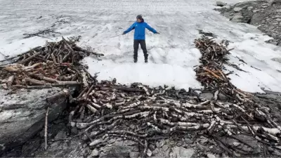 1,500-Year-Old Reindeer Hunting Site Found in Norway's Ice Mountains