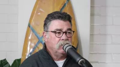 David Boon's Legendary 52-Beer Flight Overshadows England's Ashes Drinking Woes