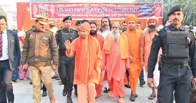 Devotees Throng Gorakhnath Temple for Makar Sankranti Khichdi Offering