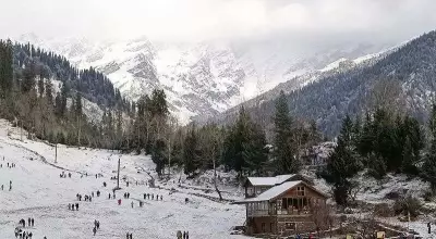 Himachal Pradesh Sees Fresh Snowfall, Temperature Plummets to -10.8°C