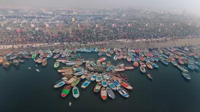 In Kashi, Renovation Continues the Eternal Cycle of Life and Death