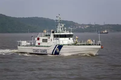 Indian Coast Guard Intercepts Pakistani Boat with 9 Crew in Indian Waters