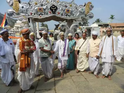 Jain Priests Conference Warns of Profession's Decline, Threat to Temples