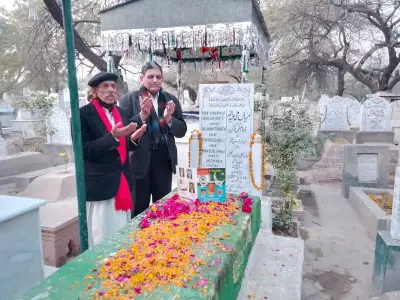 Lohri Celebrations Honor Dulla Bhatti at Lahore Grave, Tributes Paid