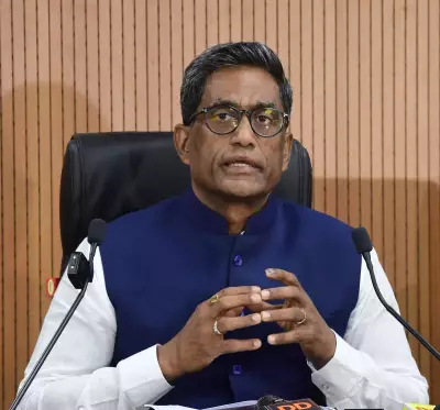 Patna CS Orders Action Against Slow Contractors, Reviews Key Projects