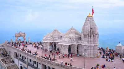 Pavagadh Temple Gujarat: A Complete Guide to History, Timings & How to Reach