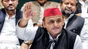 Akhilesh Yadav Backs Mamata Banerjee, Predicts BJP Loss in Bengal & UP
