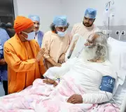 CM Yogi Adityanath Visits Medanta Hospital to Check on Ailing Mahant Nritya Gopal Das