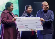 Delhi CM Rekha Gupta Awards Rs 25.25 Crore Scholarships to 1,709 Students