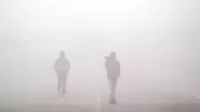 Delhi Shrouded in Dense Fog as Mercury Dips to 4.4 Degrees Celsius