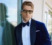 Glen Powell in Talks for Lead Role in Sci-Fi Thriller Tesseract