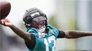 Jaguars Remain Confident in Travis Hunter's Dual-Threat Future Despite Rookie Injury