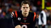 Joe Burrow's Late Night Autograph Refusal Sparks NFL Fan Debate on Celebrity Responsibility
