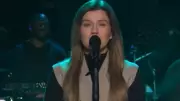 Kelly Clarkson Stuns with 'KPop Demon Hunters' Cover on Her Show