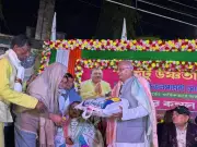 Kolkata's Cold Wave Sparks Political Outreach: Blankets and Warmth Ahead of Assembly Elections