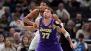 Lakers vs Bucks: Epic NBA Clash Tonight - Lineups, Injuries & Prediction