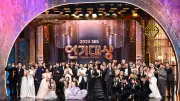 Lee Je-hoon Makes History at 2025 SBS Drama Awards with Taxi Driver 3 Sweep