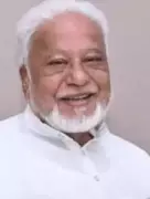 Massive Turnout of 7,500 at Funeral of Congress Leader Hidayat Patel in Akola