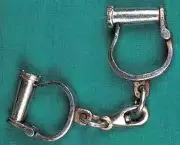 Mumbai Police Arrest History-Sheeter for Rs 1.4 Crore Jewellery Heist at Actor's Bungalow