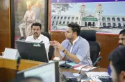 Mysuru MP Yaduveer Wadiyar Calls for Designated Street Vendor Zones