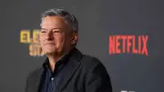 Netflix CEO's $100M Gamble on House of Cards: A Decision That Changed Streaming