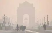 New Delhi's Sunny Wednesday Brings 20°C Comfort Amid Severe Air Quality Alert