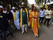 Pune Ward 9 Elections: Door-to-Door vs Evening Rallies as Rebels Shake Race