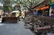 Ranchi Civic Body Clears Encroachments Around Pahari Mandir, Fines 33 Shops
