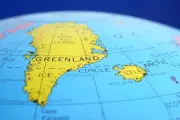 Trump Warns Nations: Support Greenland Bid or Face Tariffs