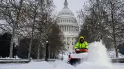 US Winter Storm Claims Over 30 Lives, Cripples Oil Output and Power Grid
