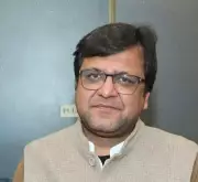 Yogi Govt Suspends Noida Excise Officer Over Overcharging Complaints